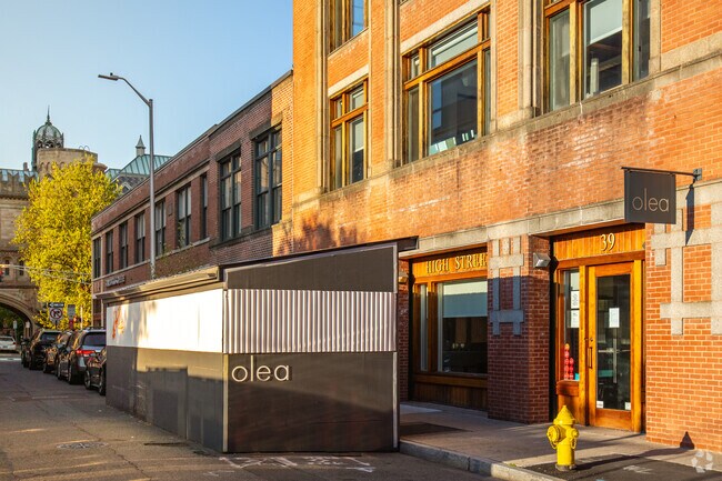 Olea features Spanish‑influenced plates in the heart of Downtown New Haven.