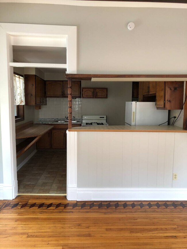 222 Ottawa St unit B, Leavenworth, KS 66048 - photo 2