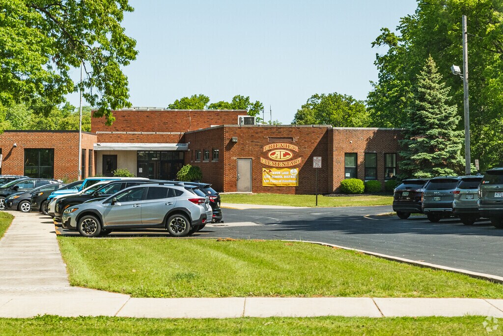 Erieview Elementary School welcomes the Avon Lake community.