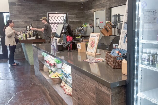 Vitality Bowls and Savaya Coffee are popular with Vista Del Monte Tucson locals.