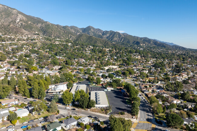 Valley View Elementary School is part of the Glendale Unified School District.