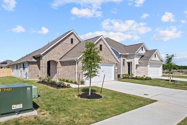 10281 Bartenheim Dr, Schertz, TX 78154 - photo 3