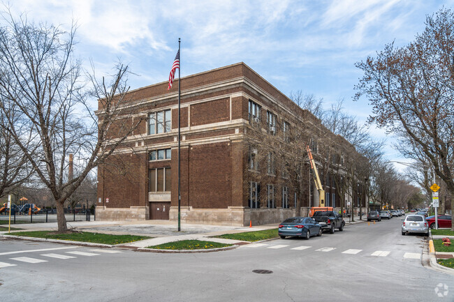 Bright Elementary School has an overall C+ rating on Niche.