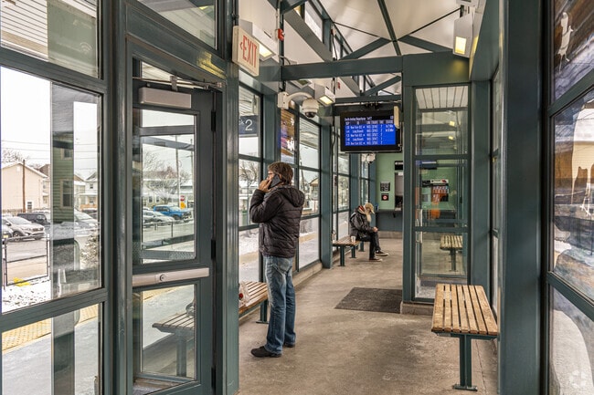 South Amboy Train Station provides seating for NJ Transit riders.