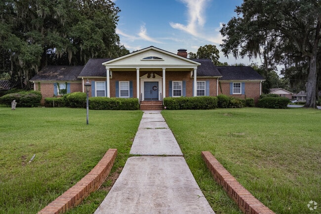 Single-story homes line quiet streets in the University District.