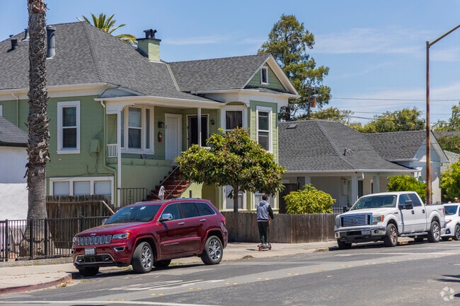 Craftsman-inspired details appear on select homes in Staumbaugh Heller.
