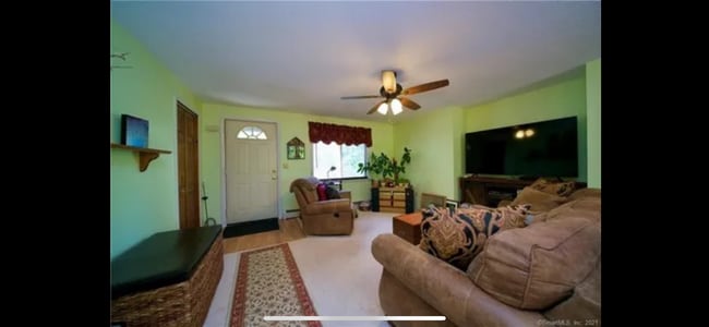 117 Snipsic Lake Rd unit B, Ellington, CT 06029 - photo 2