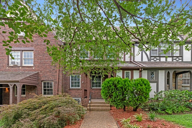 4414 Volta Place NW, Washington, DC 20007 - photo 3