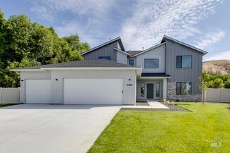 5226 Castleton Ave, Nampa, ID 83686