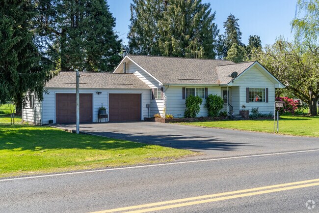 Ranch-style homes are scattered throughout the neighborhood of Crabtree.