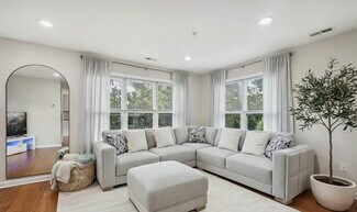 2424 Lyndale Ave S Unit ID1250774P, Minneapolis, MN 55405