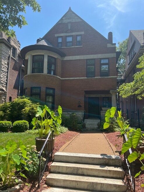 4124 W Pine Blvd unit 3, Saint Louis, MO 63108 - photo 1