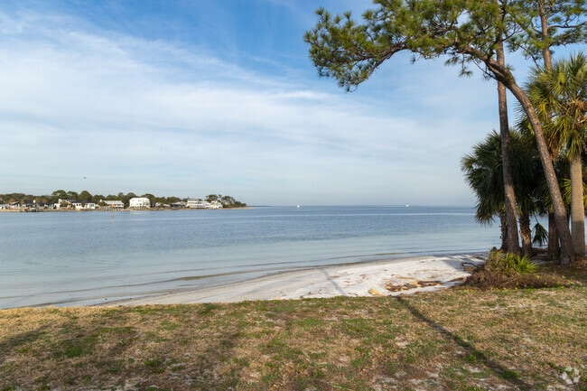 Fort Walton Beach has many picturesque beaches, both on the bays and on the Gulf.