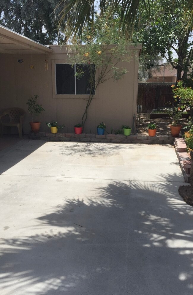 5055 Arvada Way Unit B, Las Vegas, NV 89122
