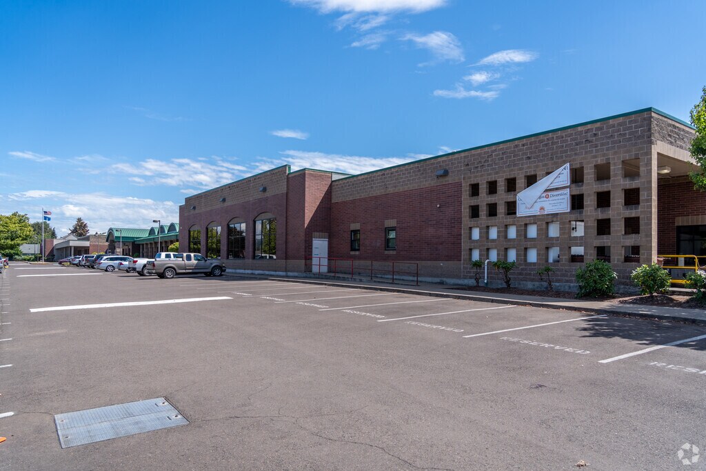 Sweet Home High School is a public school in Sweet Home, Oregon.