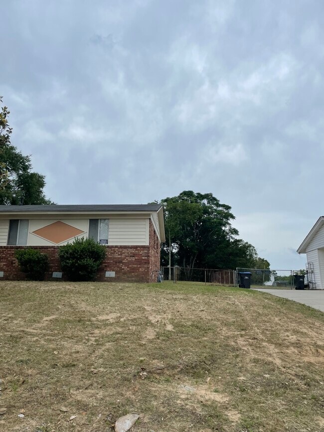 2816 Lumpkin Rd, Augusta, GA 30906 - photo 2