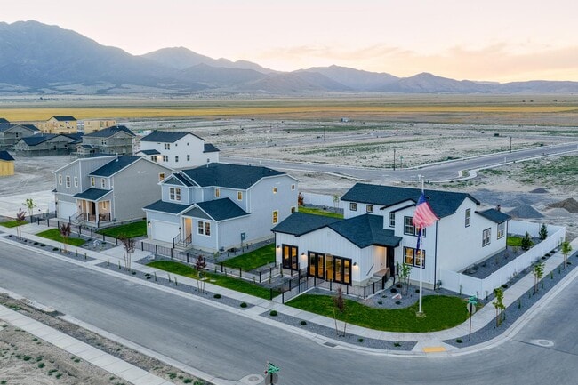 Pinnacles at Eagle Mountain - Residences