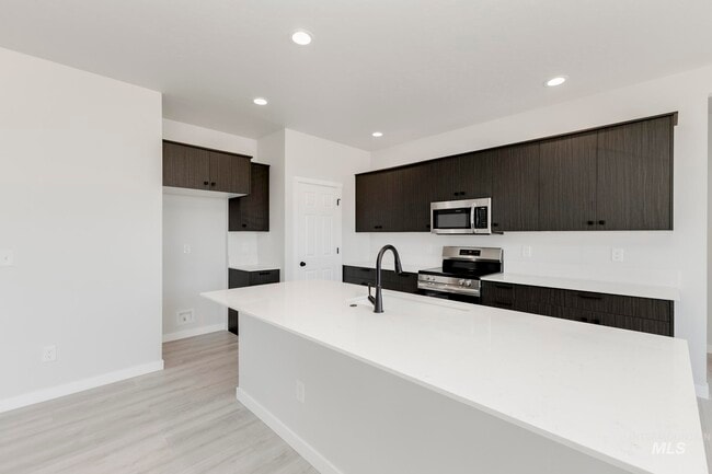 3218 N Waterbrook Way, Star, ID 83669 - photo 2