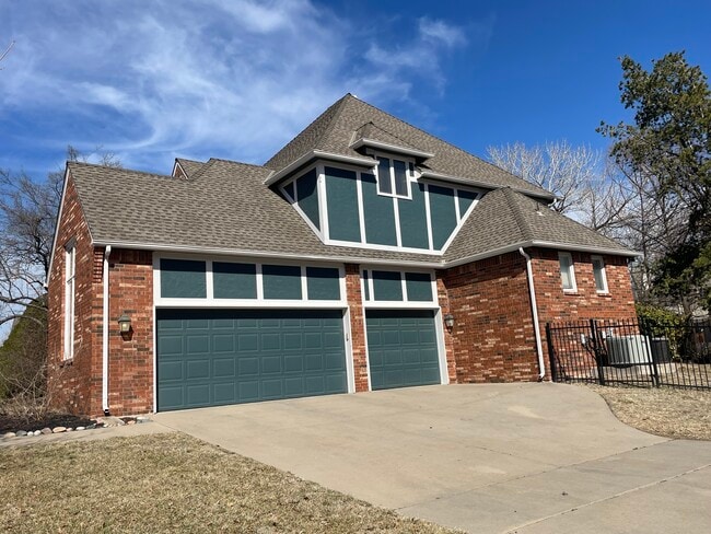 1024 N Broadmoor St, Wichita, KS 67206 - photo 2