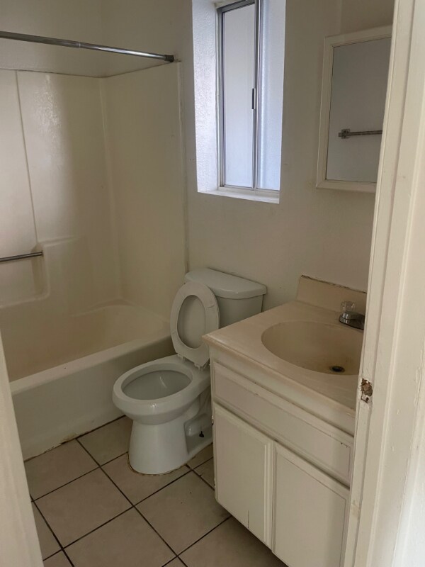 11200 Vintage Rd unit 12, Adelanto, CA 92301 - photo 3