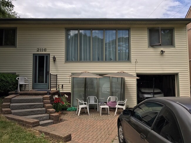 2116 Thaler Ave unit 1, Ann Arbor, MI 48103 - photo 2