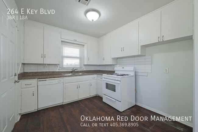 264 E Key Blvd, Oklahoma City, OK 73110 - photo 2