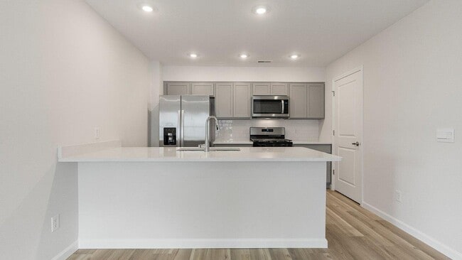 1030 Butler Lake Ct, Fort Wayne, IN 46818 - photo 5