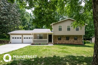 9570 Briar Creek Ln, Jonesboro, GA 30238