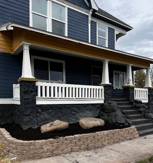 419 N 10th St, Klamath Falls, OR 97601