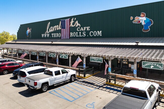 Catch a hot roll mid-air at Lambert's in Sikeston, Missouri.