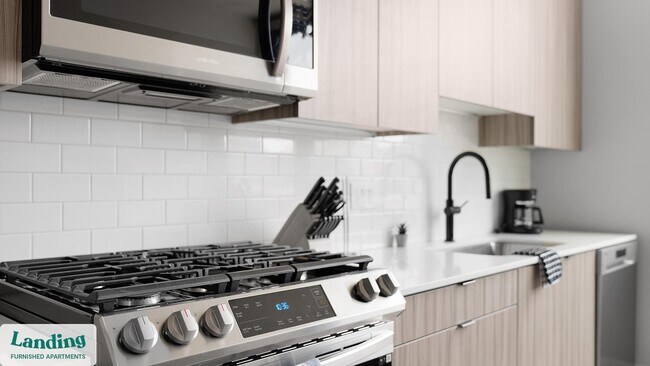 4611 N Broadway St unit 210, Chicago, IL 60640 - photo 5