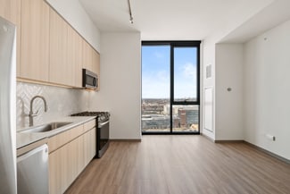 559 S Damen Ave, Chicago, IL 60612