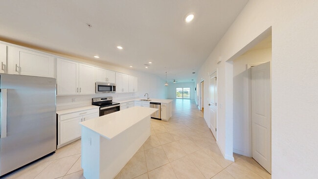 14194 Heritage Landing Blvd unit 627, Punta Gorda, FL 33955 - photo 2