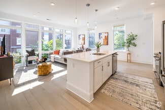 95 Fawcett St, Cambridge, MA 02138