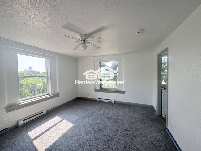 1000 24th St, Des Moines, IA 50311 - photo 2