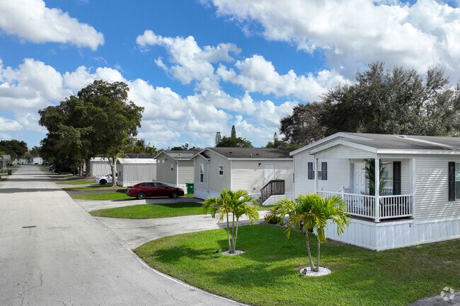 Manufactured homes in Sunshine Village.