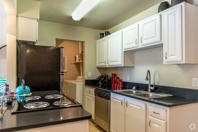 Edge DTC, Denver, CO 80237 - photo 2