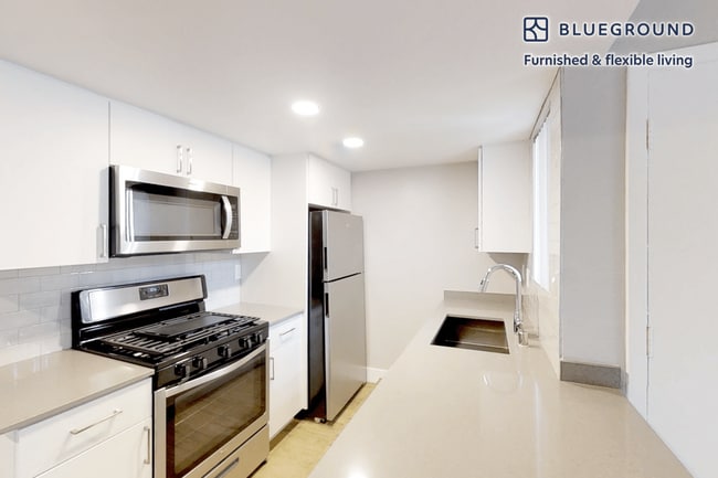 3831 N Orchid Ln unit FL1-ID8199A, Calabasas, CA 91302 - photo 7