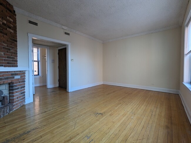 3523 N Racine Ave unit 3517-W1, Chicago, IL 60657 - photo 4