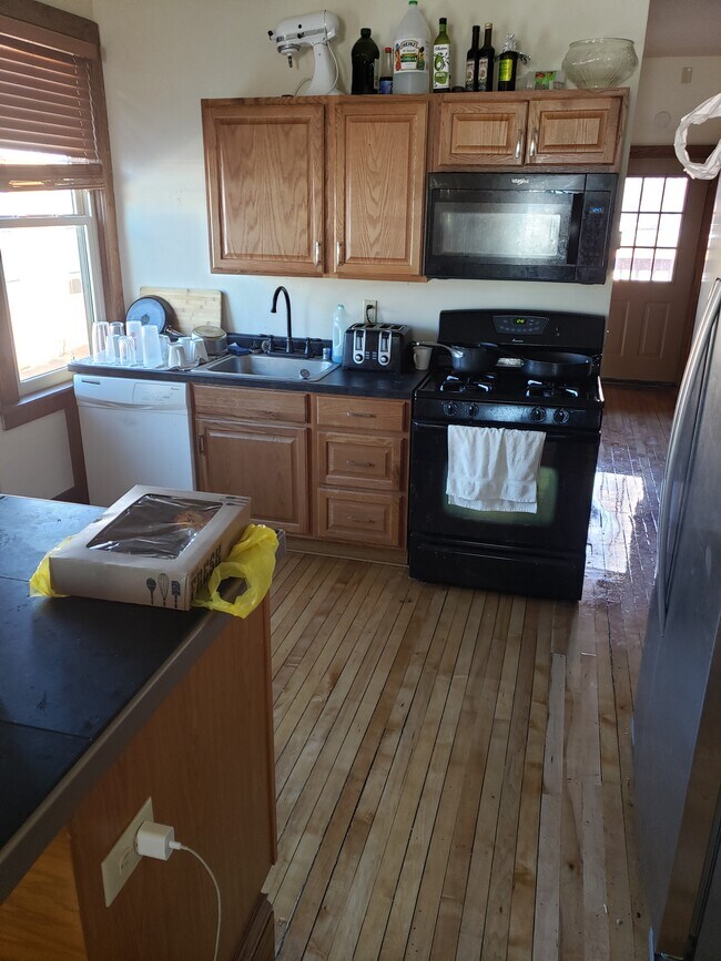 13 S Blair St, Madison, WI 53703 - photo 5