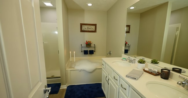 104 Coolmore Ct unit Master Suite w Jacuz, Spring Hill, TN 37174 - photo 5