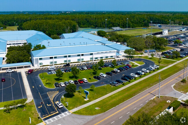 East Lake Middle School Academy of Engineering offers rigorous academic courses.