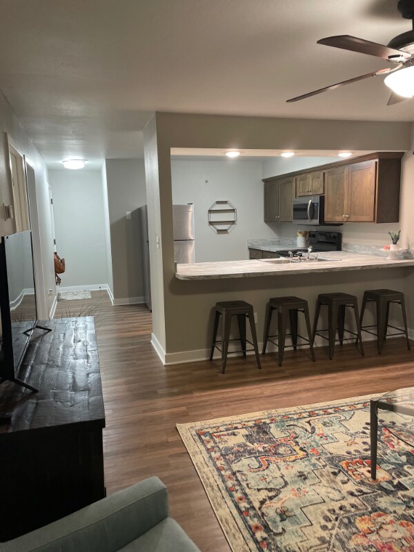 1086 Mace Rd, Osage Beach, MO 65065