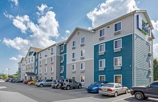 1381 Walter Reed Rd, Fayetteville, NC 28304