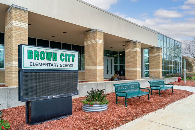 Kids are challenged to excel at Brown City Elementary School.