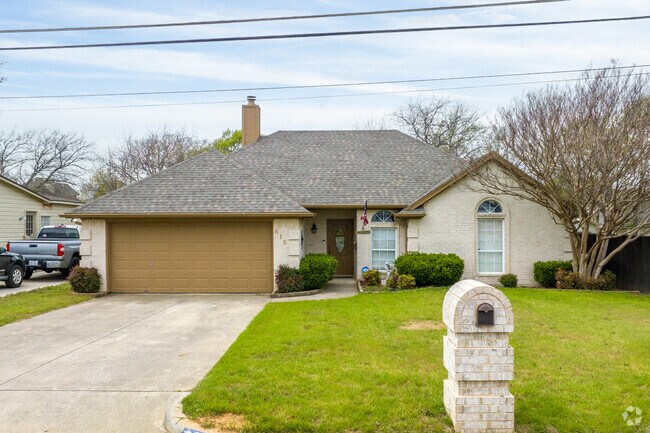 Newer homes with a brick exterior have been recently popping up in River Oaks.