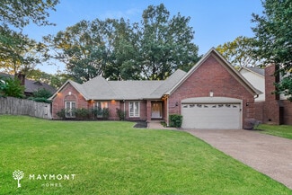 67 S Walnut Bend Rd, Memphis, TN 38018