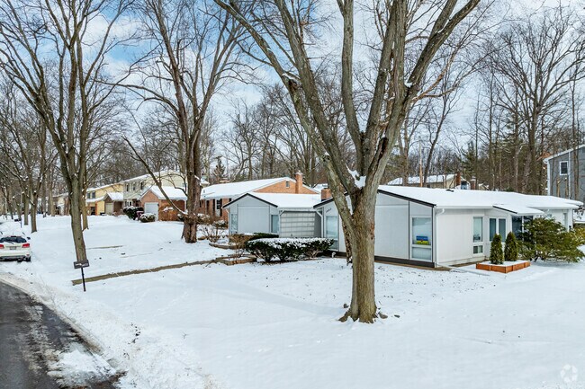 Low slung ranch homes are also plentiful among Glacier Highlands' quiet streets.