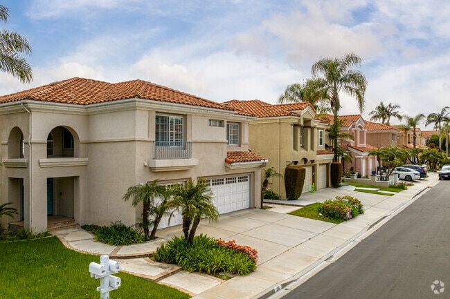 The homes in Foothill Ranch often feature tile roofs in a call to their Spanish roots.