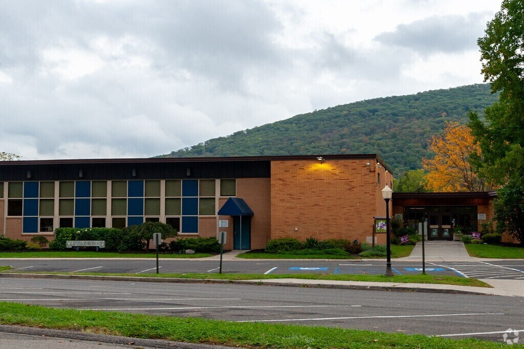 Glenham Elementary School serves students in the Outlying Dutchess County community.
